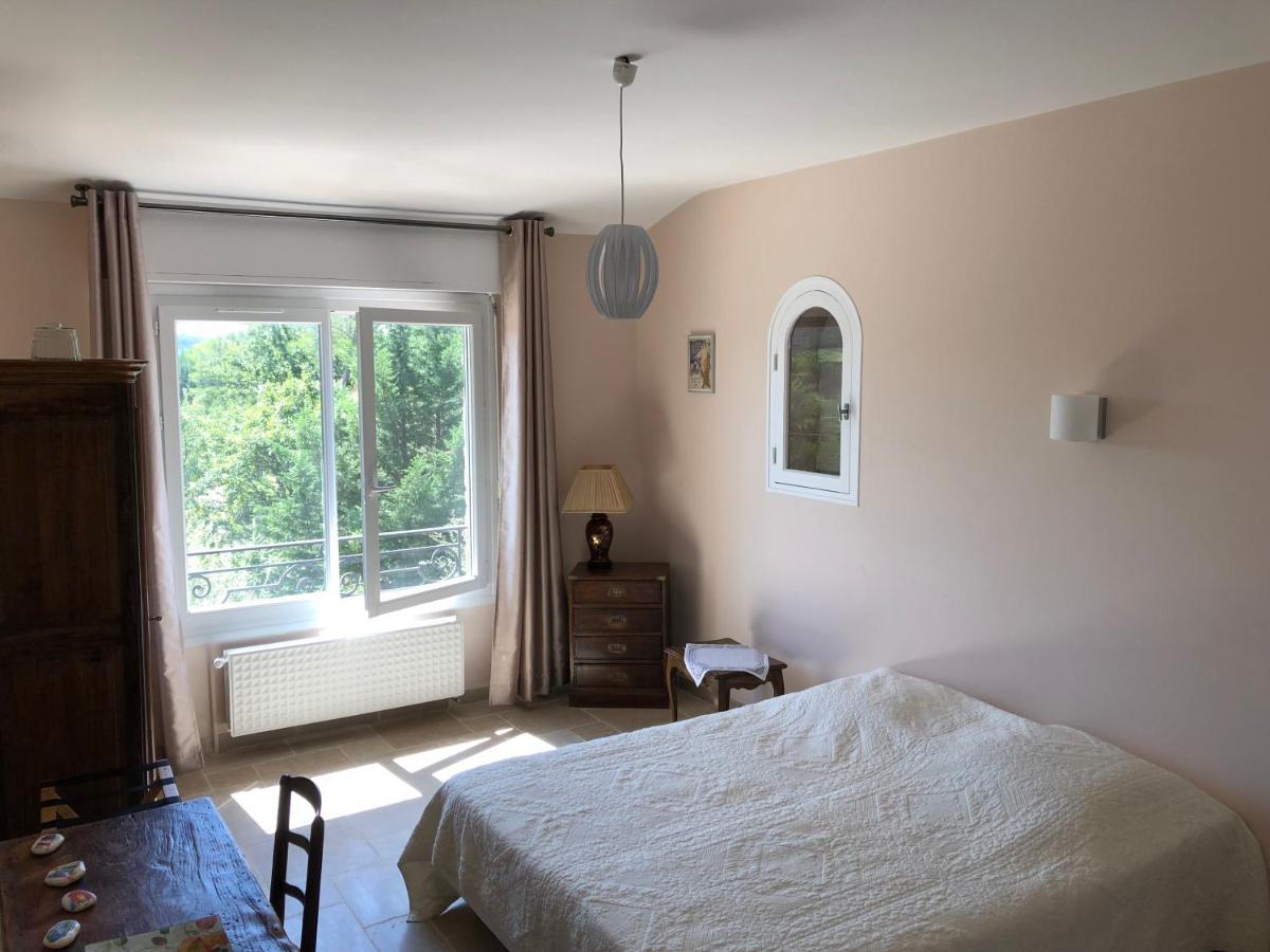 La Garriniere Bed & Breakfast Saint-Raphaël Екстериор снимка