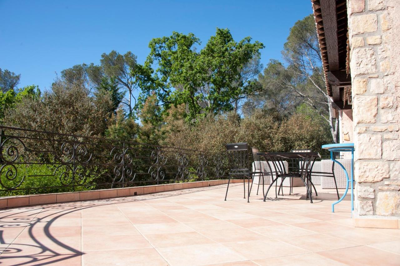 La Garriniere Bed & Breakfast Saint-Raphaël Екстериор снимка